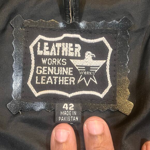 Leather Works Genuine Leather Motorcycle Biker Vest Size 42 Black Patches Men - Picture 2 of 9